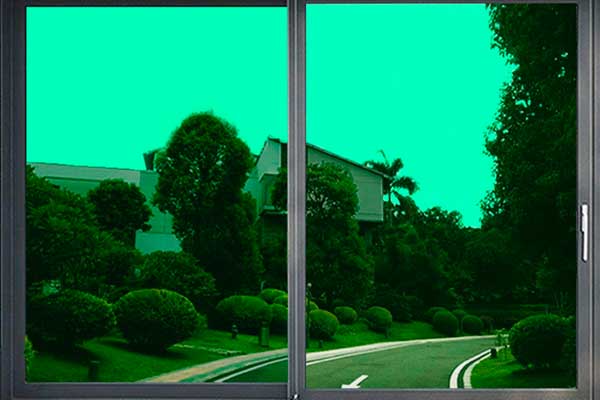 Зеркальные окна